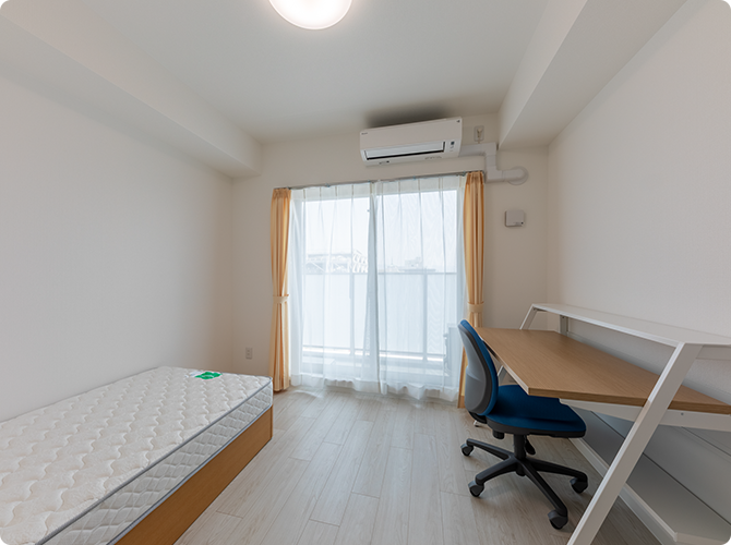 住居は単身赴任用や女性用などを用意